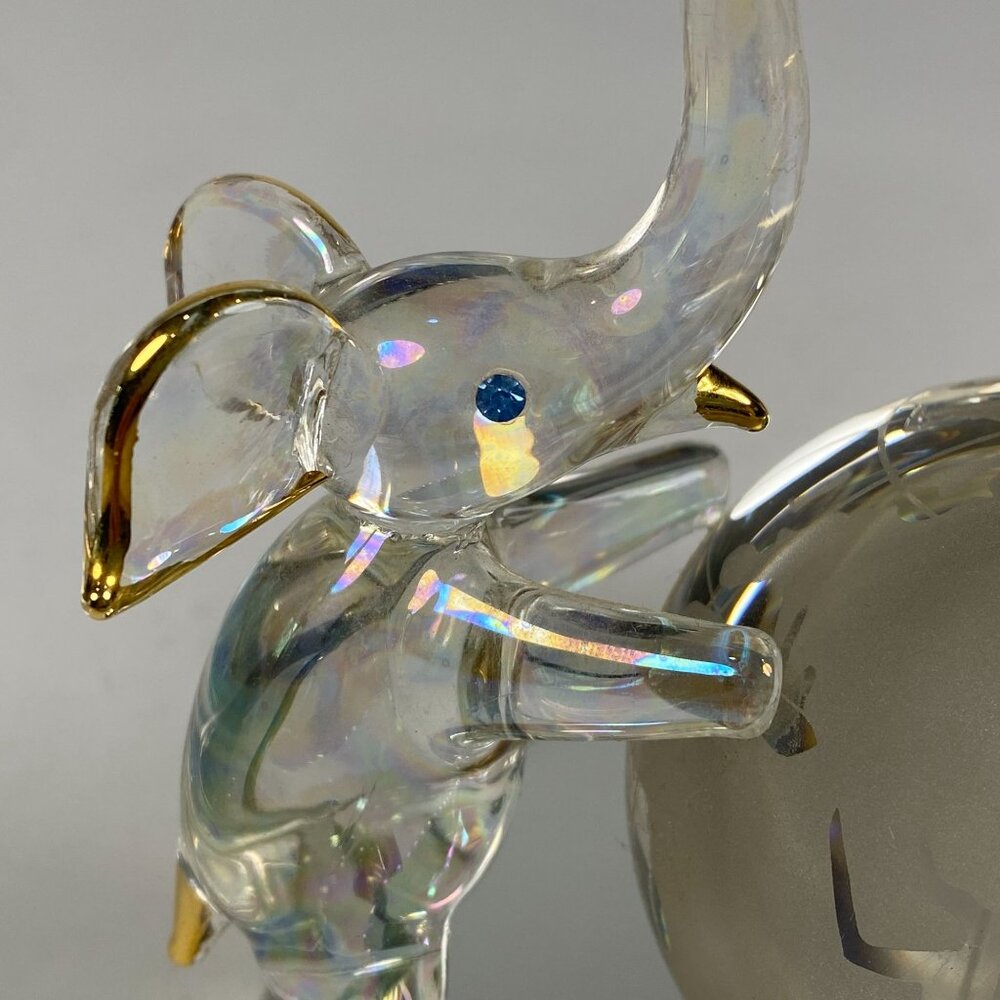 3 Hand Blown Glass Elephants on Globe Figurine Blue Rhinestone Eyes Mirror Base - Picture 5 of 11